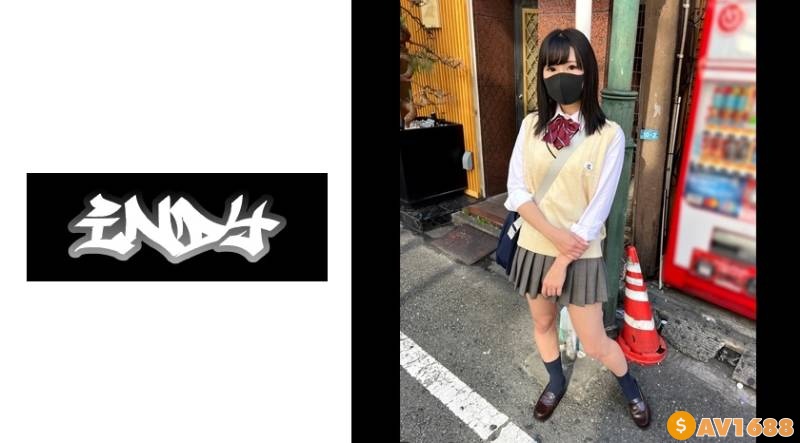 534IND-131 顔出し【個人撮影】レンタルルームで密着SEX_クールな制服女子と中出しSEX配信