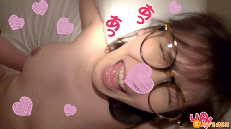 FC2-PPV-2766474 【半額】【奇跡の美巨乳】かほ【悶絶激イキ編】触り心地と感度抜群！奇跡の美巨乳の持ち主。知的な眼鏡美人が激エロアヘ顔晒して昇天！パイズリ最高