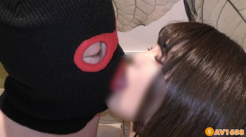 FC2-PPV-1391759 個人撮影】なつみ20歳のパイパンＪＤ！ムッチリ美女を色んな体位で生ハメし、ラストは中出しで決めます！