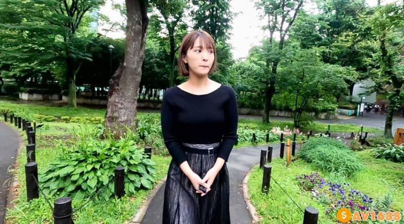 FC2-PPV-2970242 FC２初降臨！！、あの超人気AV単体女優さんが来てくれました！！中出し２回戦、完全顔出し『個人撮影』個撮完全オリジナル２４７人目