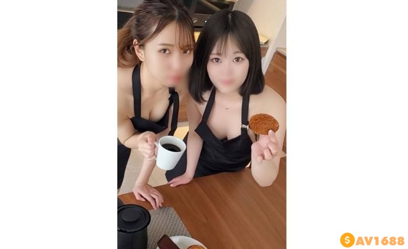 FC2-PPV-3048624 4P連続中出し黒髪の華奢な子と巨乳のアニメ声バイト仲間のカフェ店員