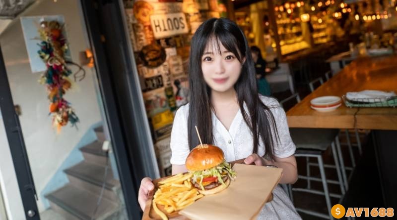 FC2-PPV-3031937 顔出し！！シネマ画風！【無修正】個数限定！！ちょっぴり大人になった19歳の無邪気で可憐な色白女子大生！眩い純白のワンピースと美しい美白の美