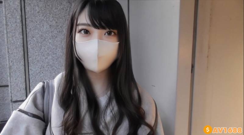 FC2-PPV-2947743 えりかちゃんナンパ待ちしてエッチできるまで帰れません！をしてみたら・・・驚きの結果が待ってました！からの過去最大量の大量中出しエッチ？！