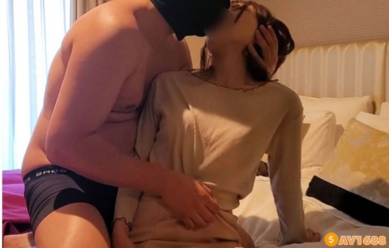 FC2-PPV-2975727 ※初撮り完全顔出し【ハメ撮り・個人撮影】清楚系の美人女子大生とのハメ撮り動画です。完全顔出しでここまでのレベルの子はなかなか出ないので貴重