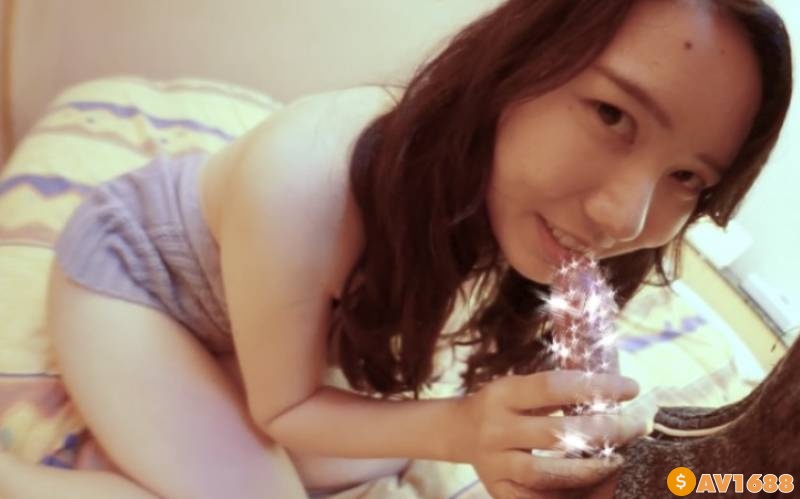 FC2-PPV-1107099 本番はしないと誘った女子大生にエロ着衣させてなんだかんだバックからずっぽりだまし打ちｗ　素人個人撮影オリジナルZIP有り