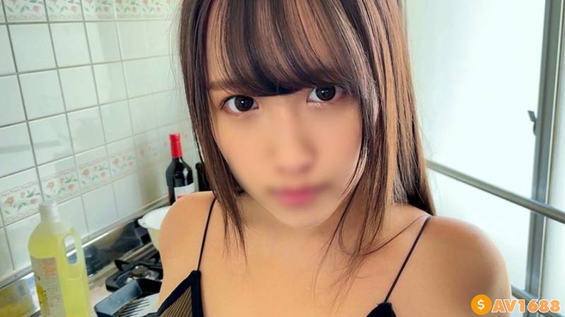 FC2-PPV-2584063 【顔バレ映像流出】驚異の爆乳Ｊカップ！(??歳) AVより卑猥なおっぱいY●ut●ber、編集担当の絶倫彼氏とSEX　媚●オイルでアヘアヘ