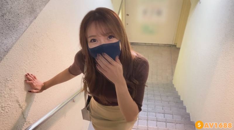 FC2-PPV-2604839 【訳アリ投稿】美人すぎる人妻30歳と会社帰りに渋谷のラブホでガチ交尾☆中出し＆お掃除フェラ