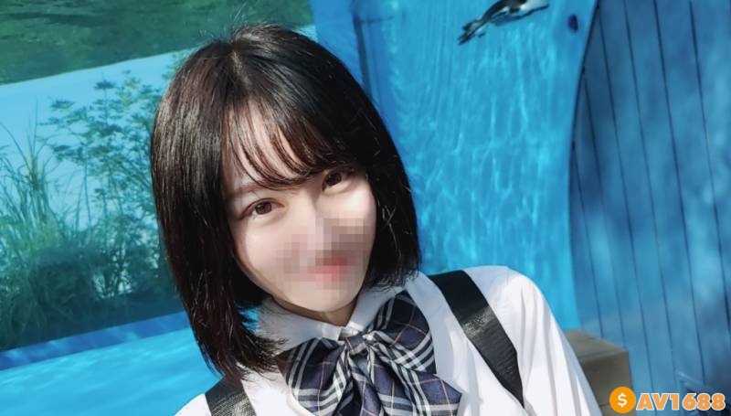 FC2-PPV-2302876 【初撮影・完全顔出し！！】私立お嬢様学校に通う正統派美少女。汚れを知らない18歳の純潔な身体に2回中出し！！（長編）