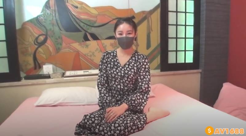 FC2-PPV-2686340 【初撮り】４日後に結婚する美しすぎる花嫁に生中出し☆「結婚を決めたのは、彼から母性本能を感じたからです」美尻花嫁に高速立ちバックでフラフラ