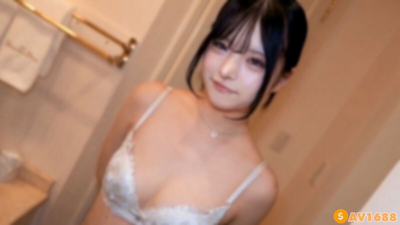 [fc2-ppv-4730719] [Uncensored] The black-haired white gal is very