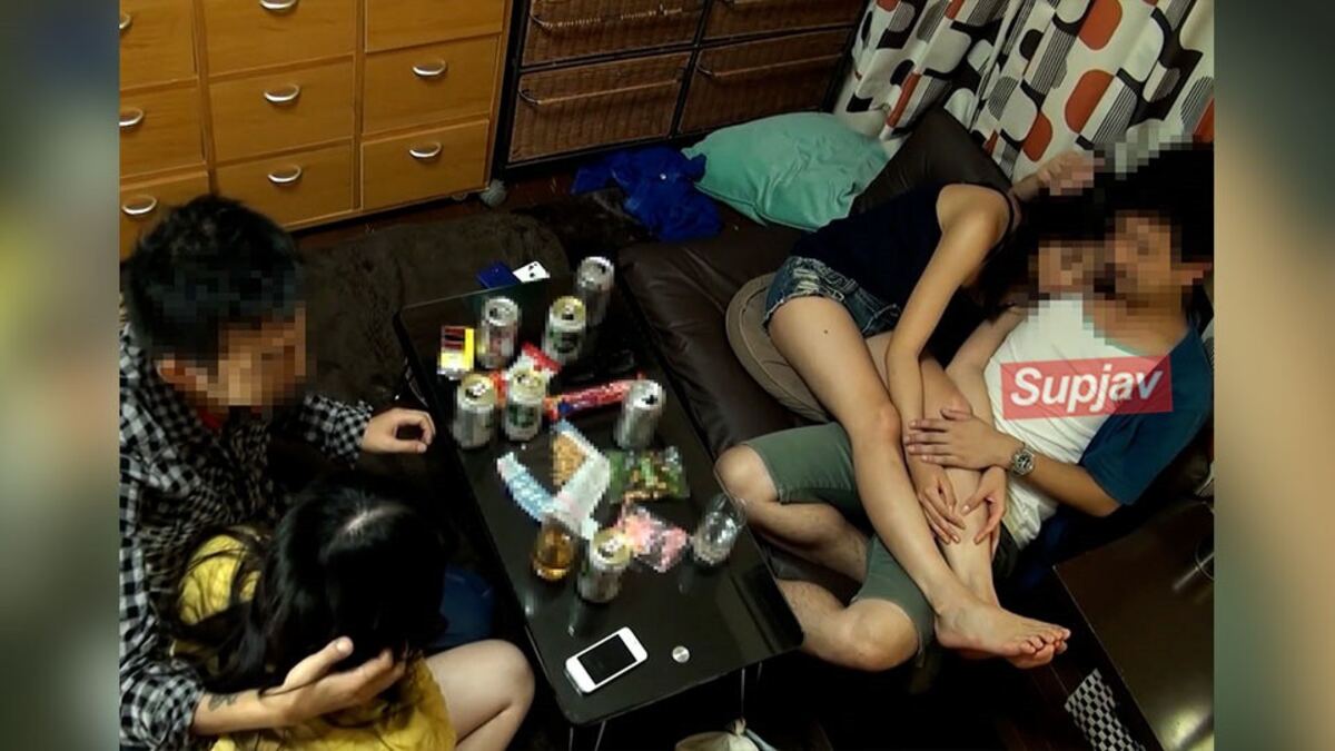FC2PPV 4844853 [Daily Life Real Gonzo] A Shot I Took. Gathering Friends And Having A 4P [cen]